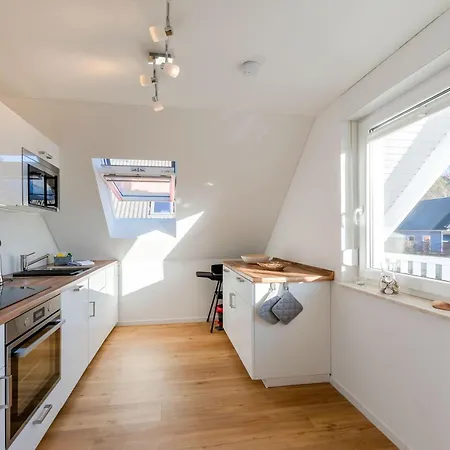 Lägenhet Merlin Ausguck - Familienfreundliche Dachgeschosswohnung Mit Morgensonne *