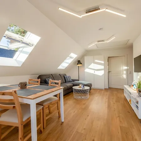 Merlin Ausguck - Familienfreundliche Dachgeschosswohnung Mit Morgensonne