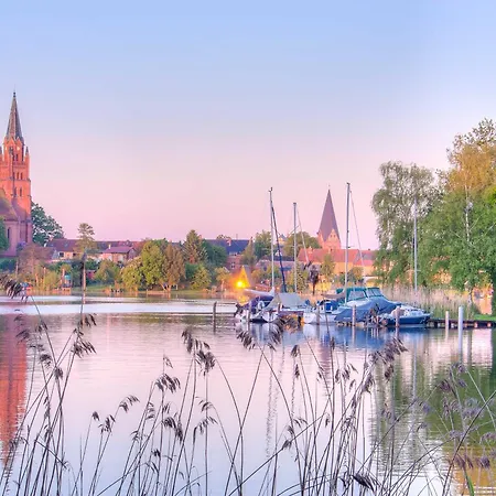 Lägenhet Merlin Ausguck - Familienfreundliche Dachgeschosswohnung Mit Morgensonne Marienfelde